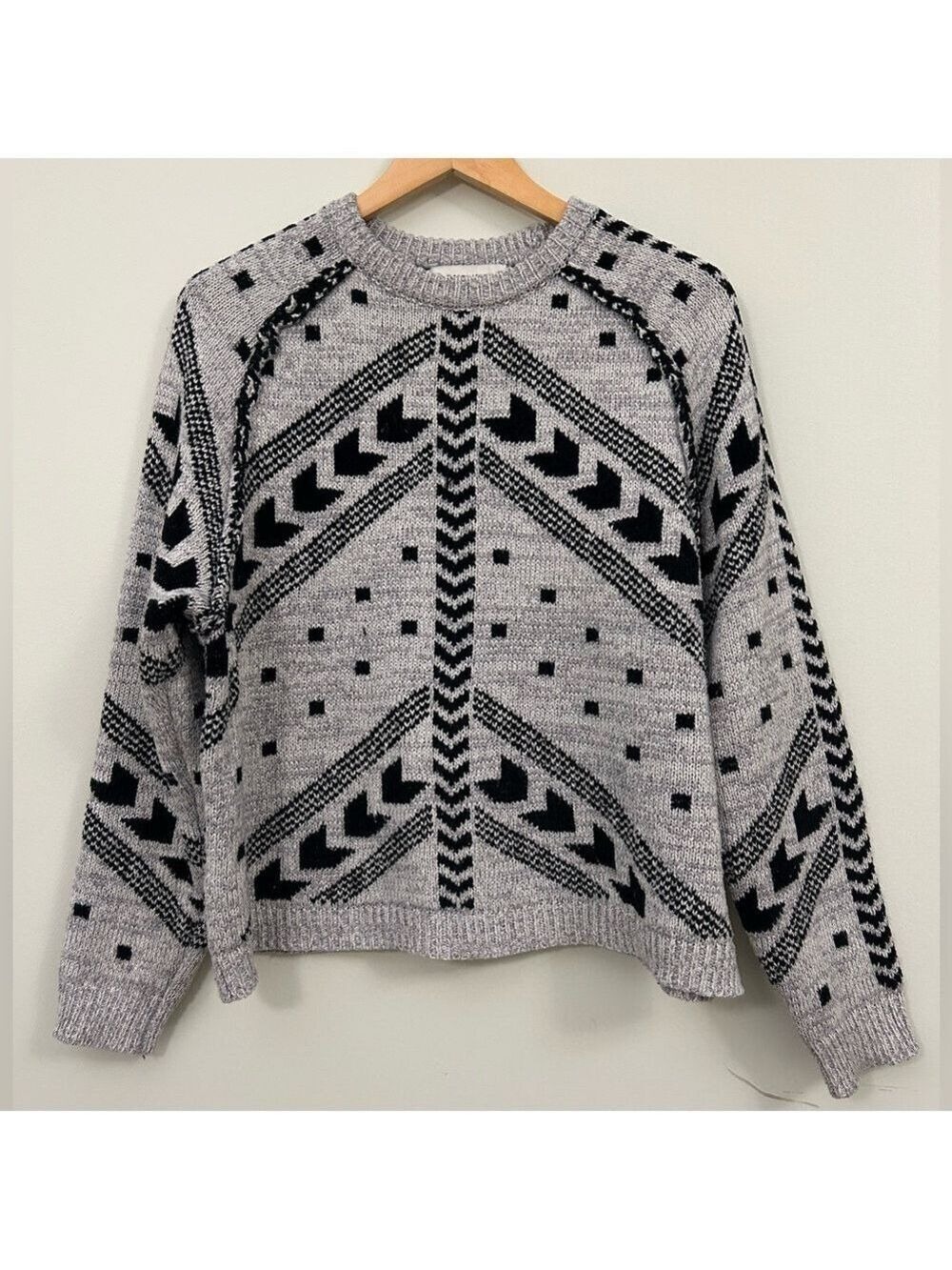 John + Jenn Arrow Crewneck Sweater Medium